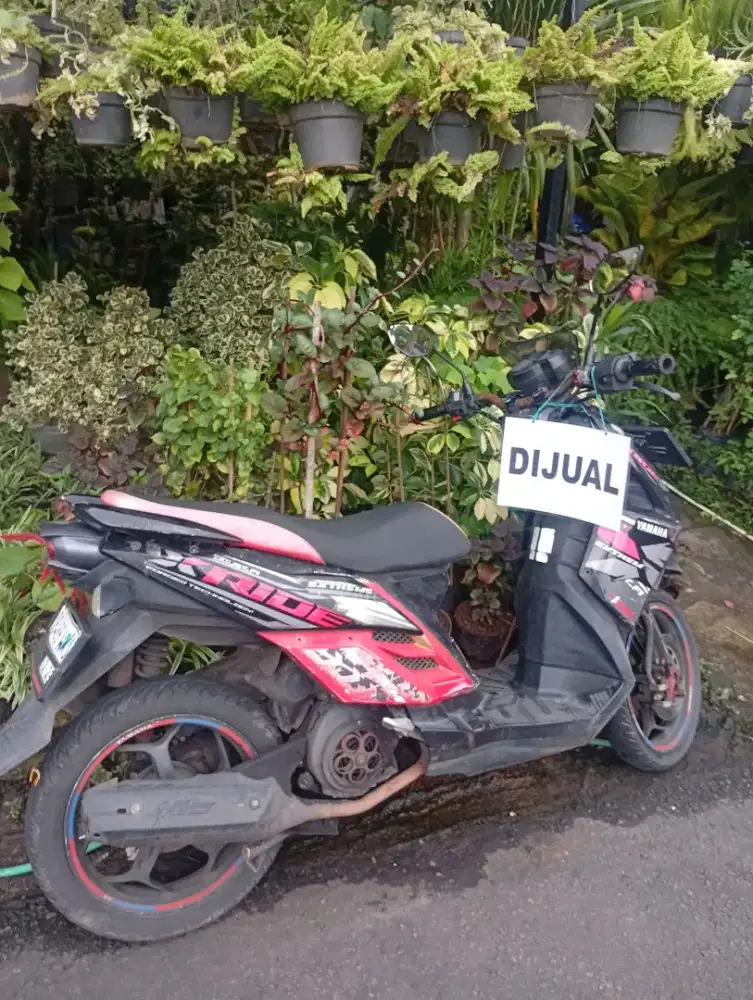 Tangan pertama pamakaian