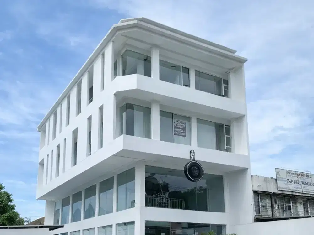 Gedung Hoek Pluit 412m2 16x25 Ada Basement Lokasi Strategis Siap Pakai