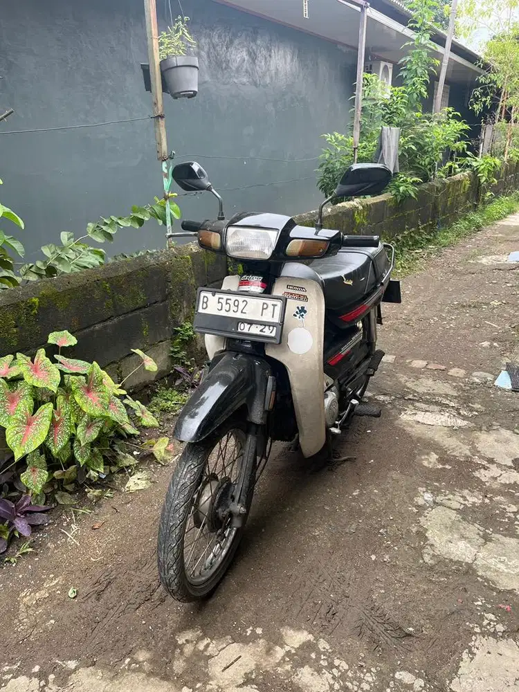 dijuak honda astrea grand 1993