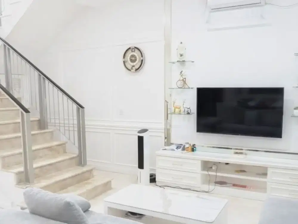 Rumah Rapi Siap Huni 120m2 3+1KT Interior Elegan Full Furnished di Concerto Beach PIK