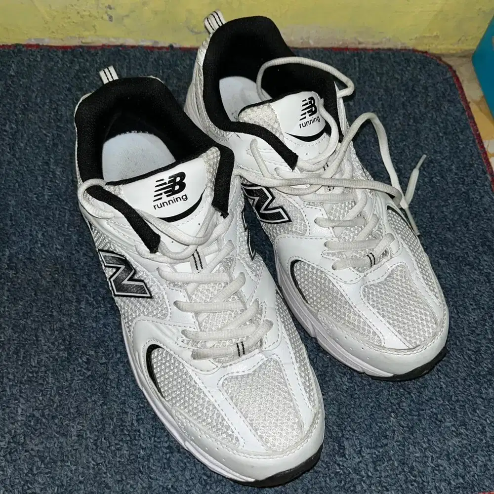 Sepatu Made in Vietnam