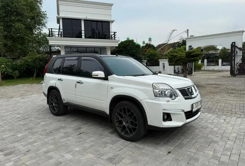 XTRAIL 2.5 URBAN ST MATIC 2014