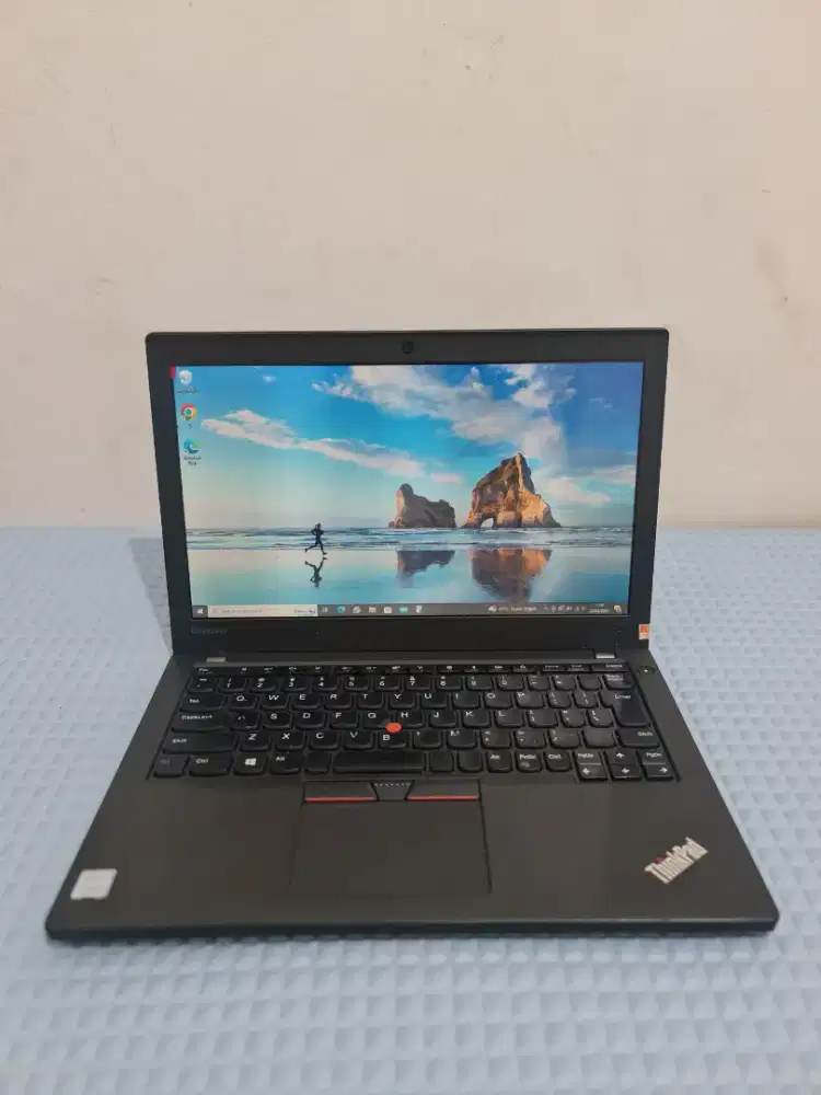 THINKPAD X270 GENEFASI 7 8GB SSD 256GB MURAH