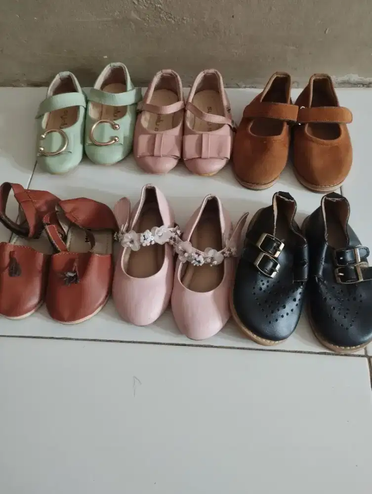 Sepatu anak perempuan ukuran 26