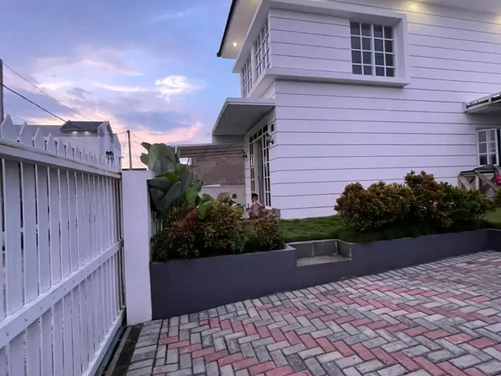 Dijual Cepat & Murah Rumah American Classic di Cihanjuang Bandung