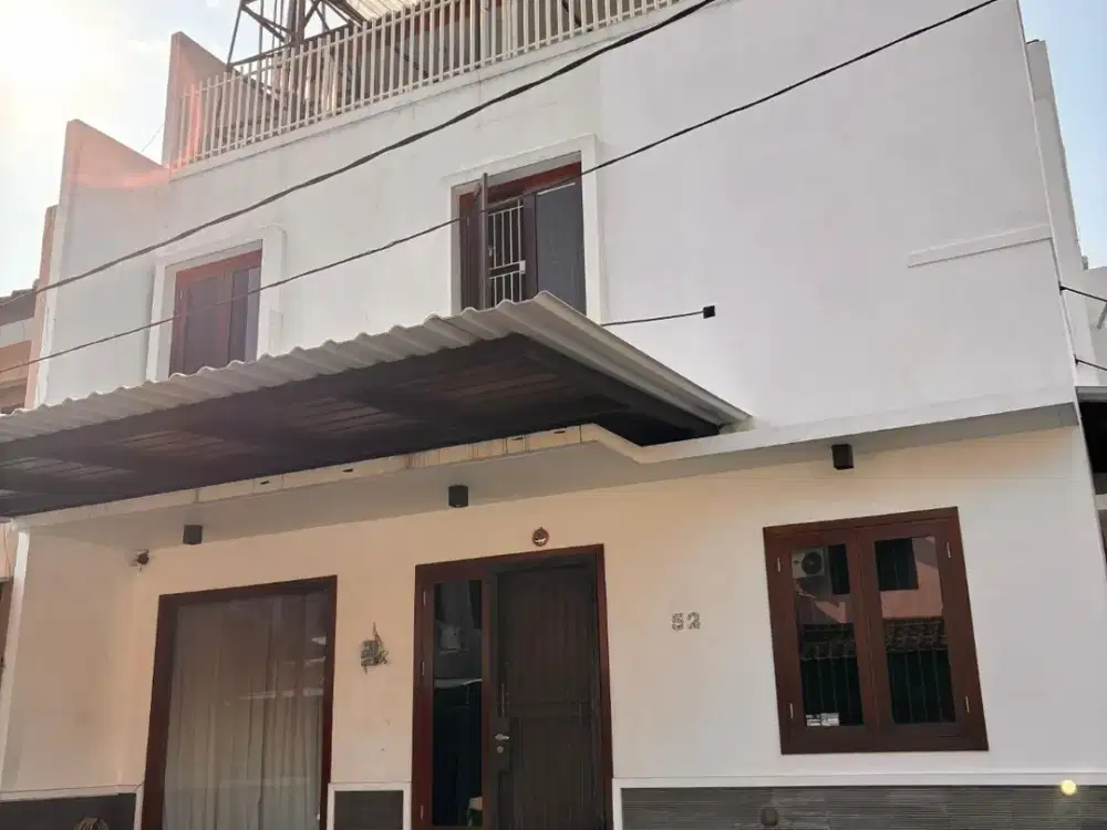 Dijual rumah hoek minimalis di Puri Intan - Kelapa Gading Jakarta Utara