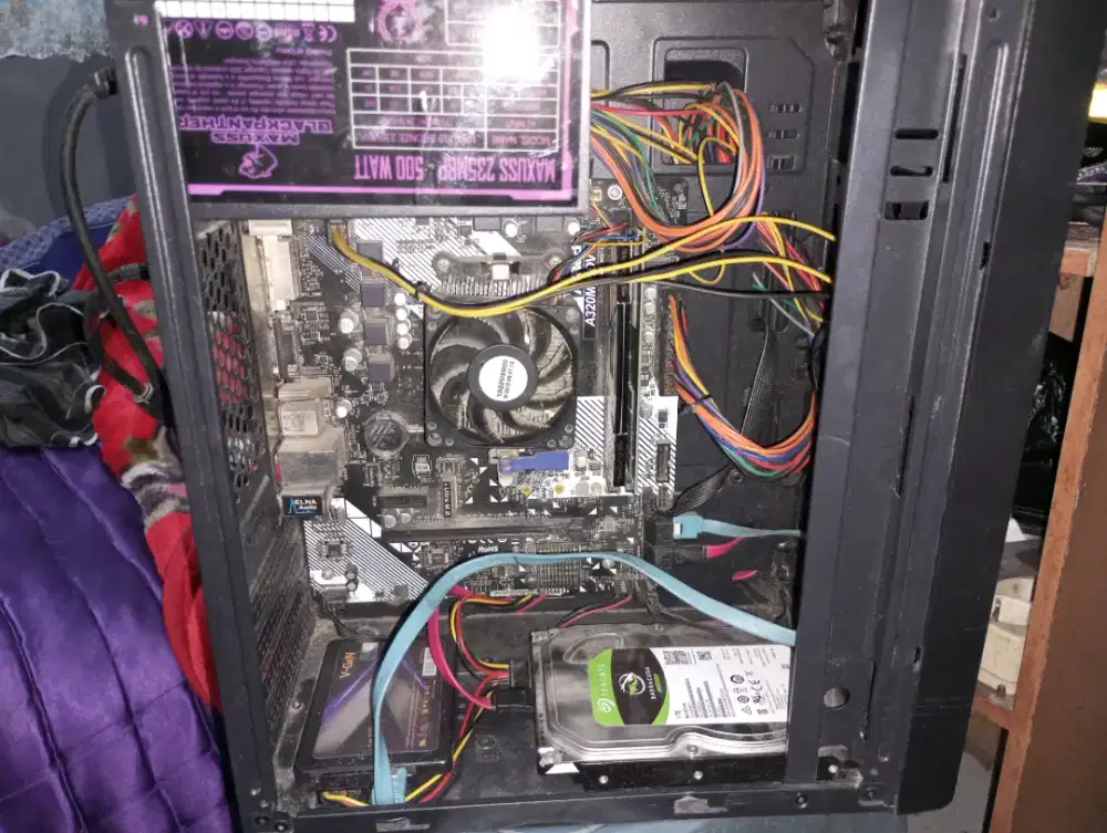 (Komputer Bekas) Athlon 200GE Ram 12GB Storage 120GB