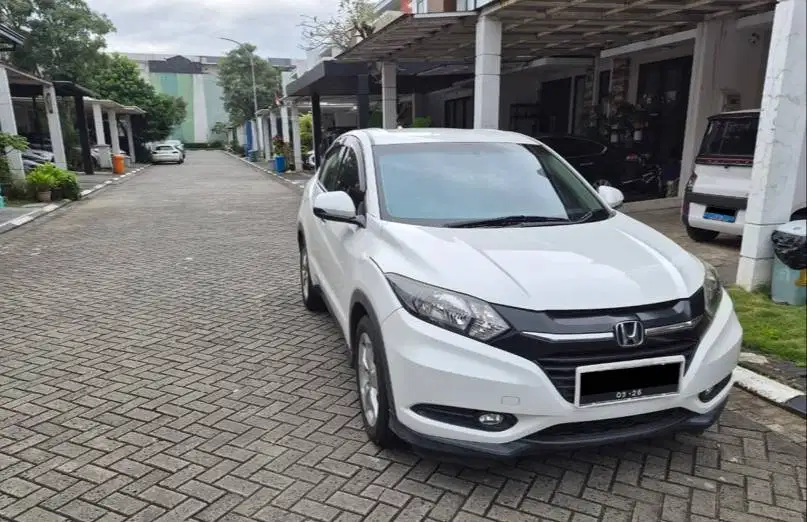 Hrv E 2016 Cvt Putih Bonus Head unit