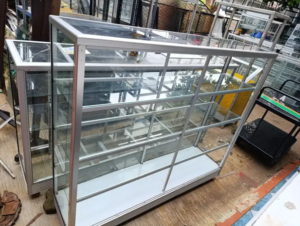 Jual Etalase sembako second, Lok Pamulang barat, Tangsel