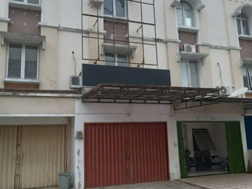 Ruko Strategis 2,5 Lantai di Sentra Onderdil 2 Harapan Indah Bekasi – Cocok Kantor & Usaha!