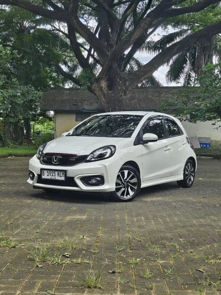 Honda Brio RS CVT 2017 Putih AT KM 62rb Pajak Panjang Siap Pakai