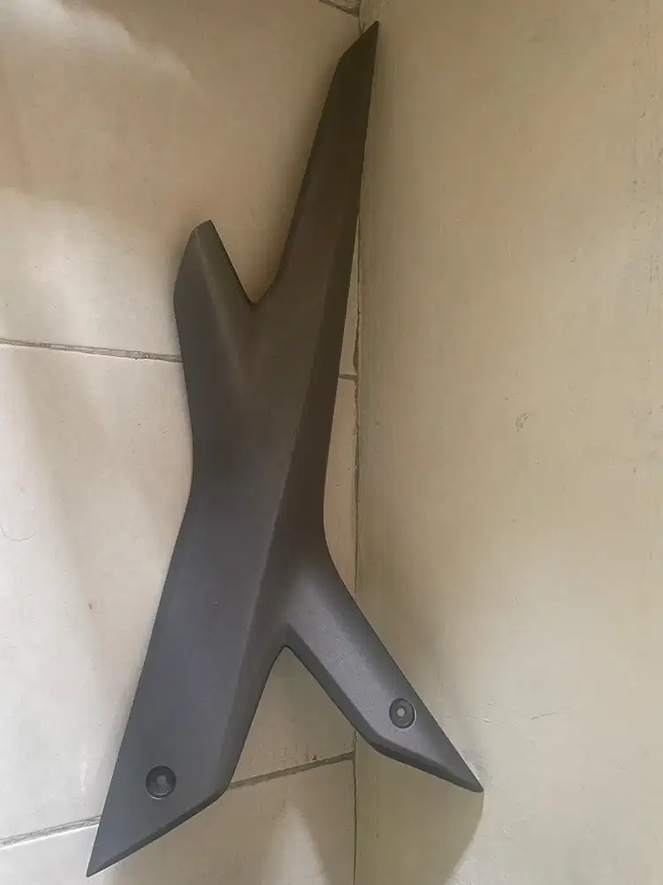 Copotan body samping yamaha aerox v2