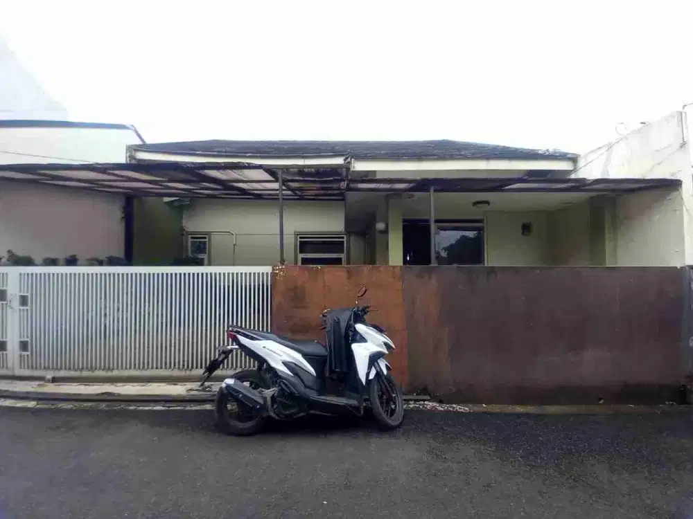 Di jual Rumah siap huni di jl Sangkuriang cimahi