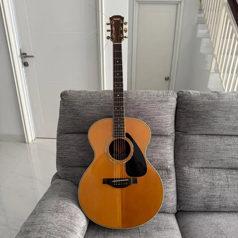 Gitar Akustik Yamaha LJ16 – 2007– Jumbo Voice, Mature Wood, Full Solid