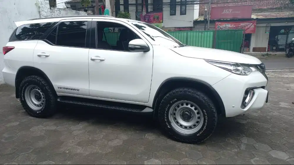 For Sale Toyota Fortuner 2.5 G 4x4 Solar-AT 2016 (TETRADRIVE)
