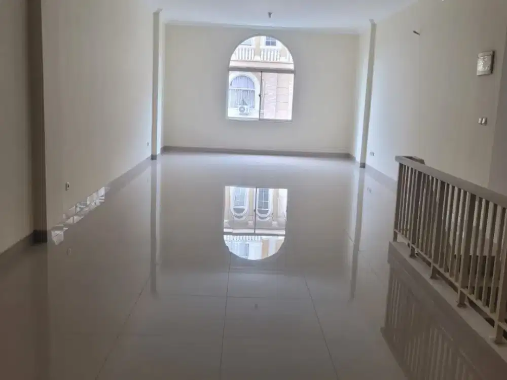 Dijual Ruko Food City Jakarta Barat Uk.4,5X19m2 Ada 3 Lantai