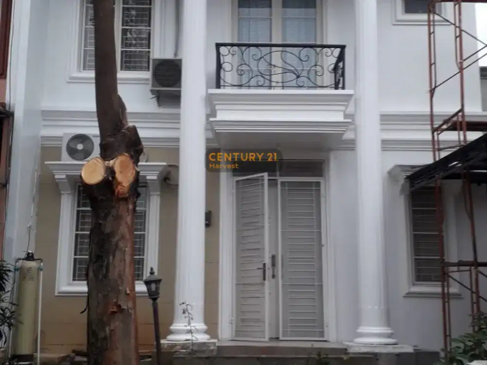 Rumah Bagus 2 Lantai Siap Pakai Furnished Di Cluster Oakwood