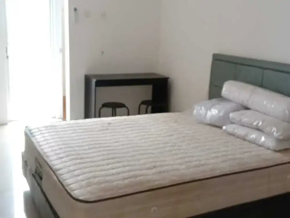 Disewakan unit studio semi furnished Bassura City Jatinegara