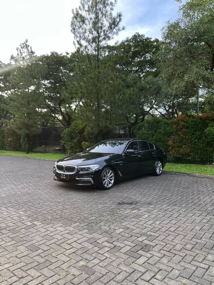 BMW 520i G30 Luxury 2019 NIK 2018