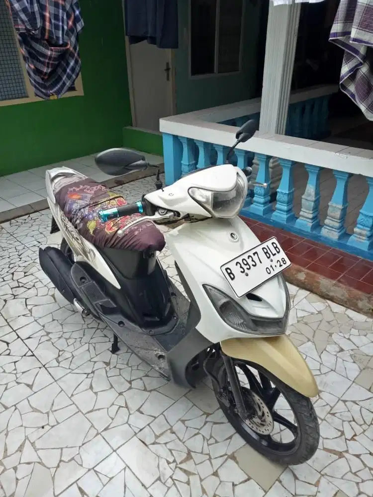 Mio smile 2011 putih