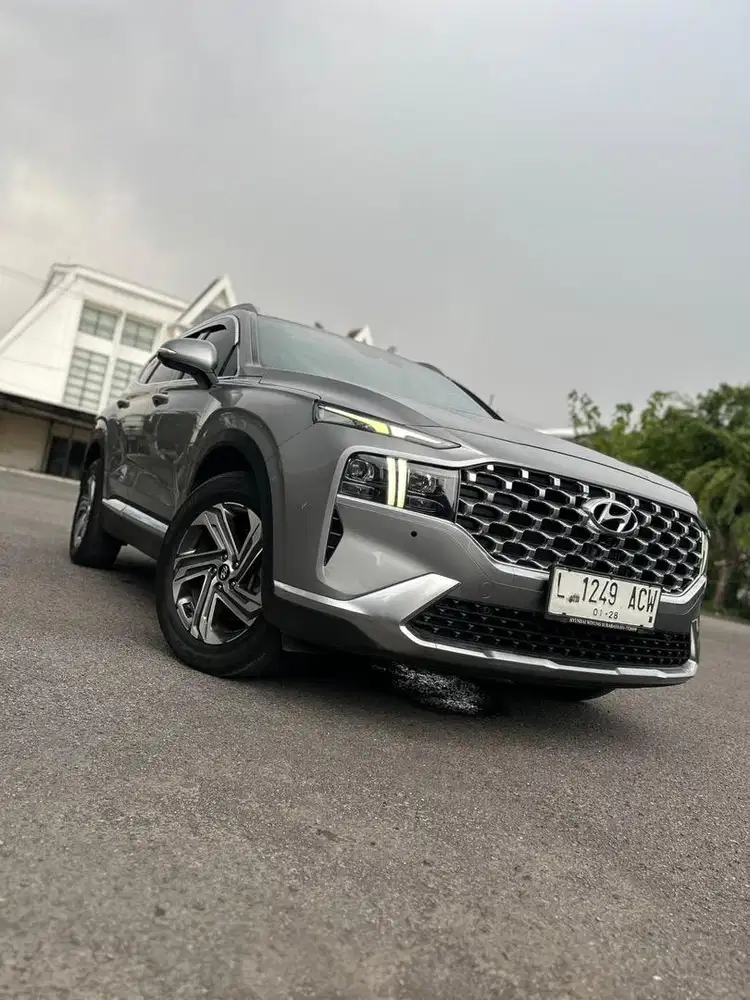 Hyundai Santa FE 2.2 Signature 2022 .MULUS SPRTI BARU