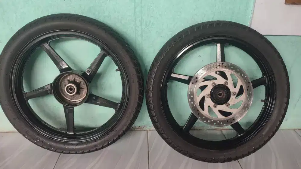 VELG DAN BAN YAMAHA SCORPIO