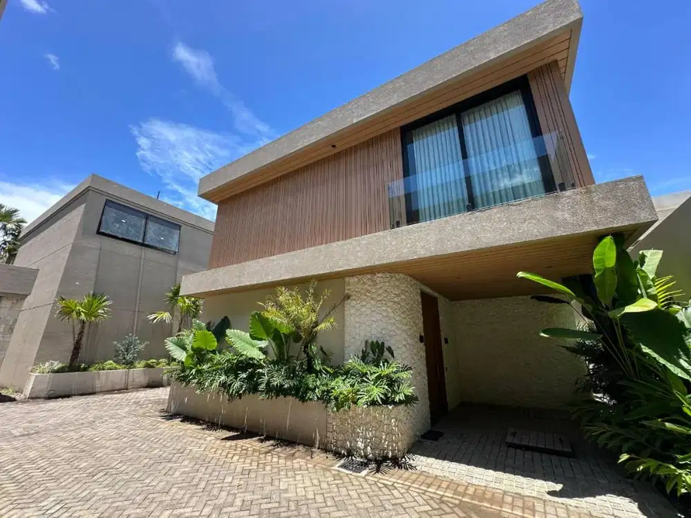 FOR SALE VILLA TROPICAL MODERN BEACHSIDE IN PERERENAN CANGGU FURNISHED