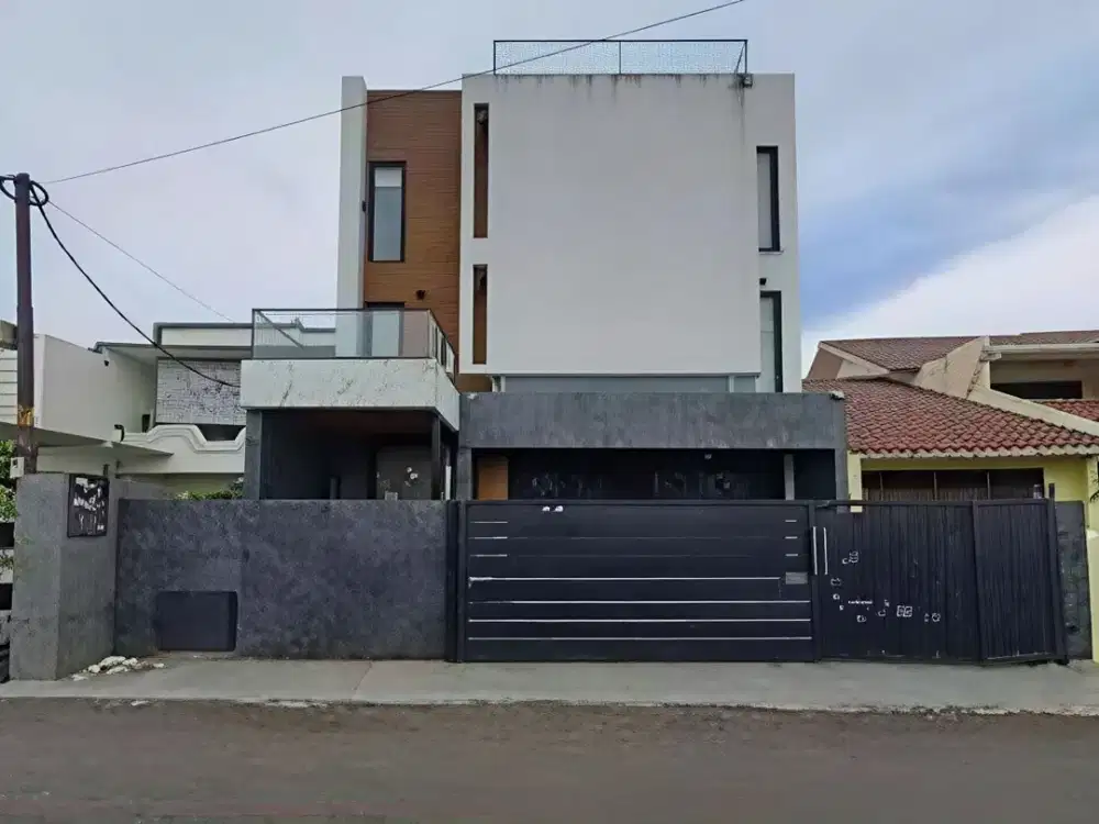 Harga Turun Drastis Di Jual Rumah mewah di Pondok aren, Tangerang Selatan