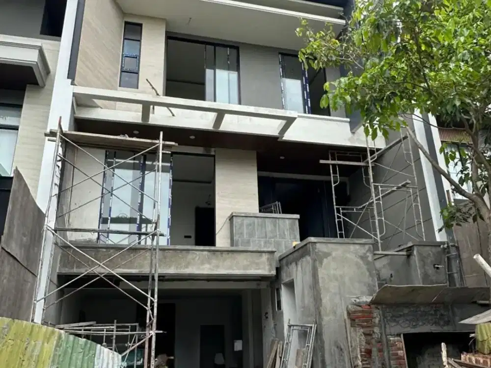 Dijual Rumah Baru Gress Bangunan 3 Lantai Citraland Cluster Woodland Surabaya Barat