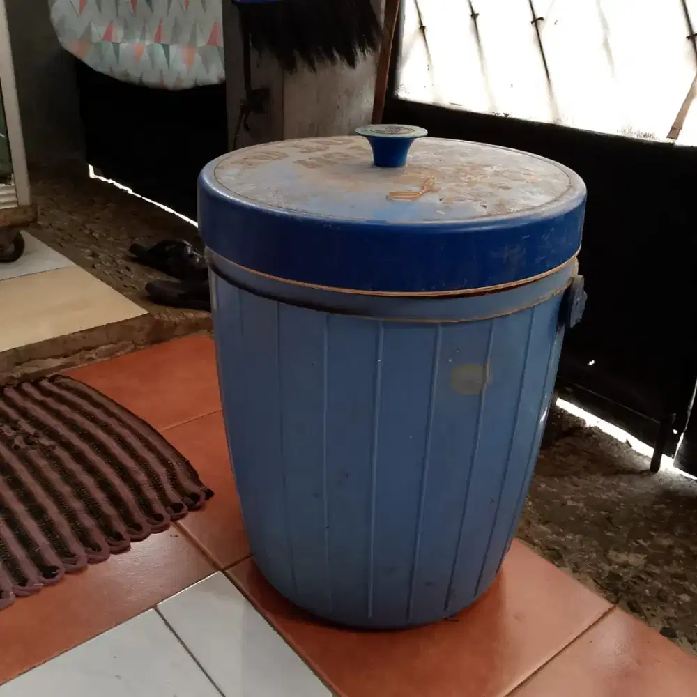 Termos nasi ukuran besar