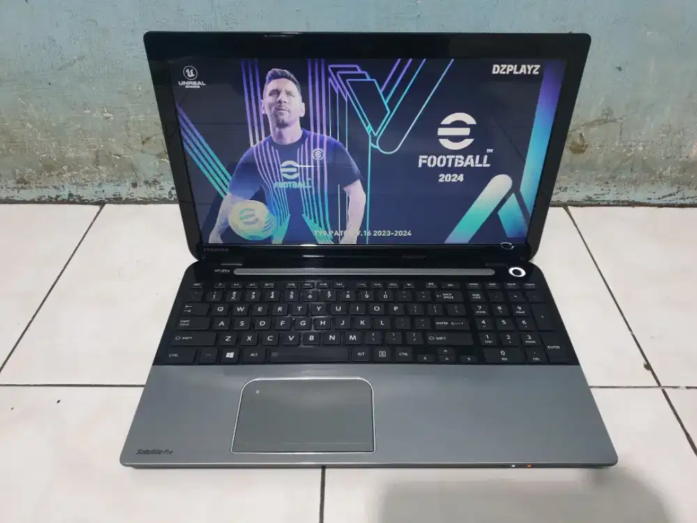 Toshiba Satellite Pro Corei7(8Cpus)Ram8gb Ssd Slim Glossy Lengkap