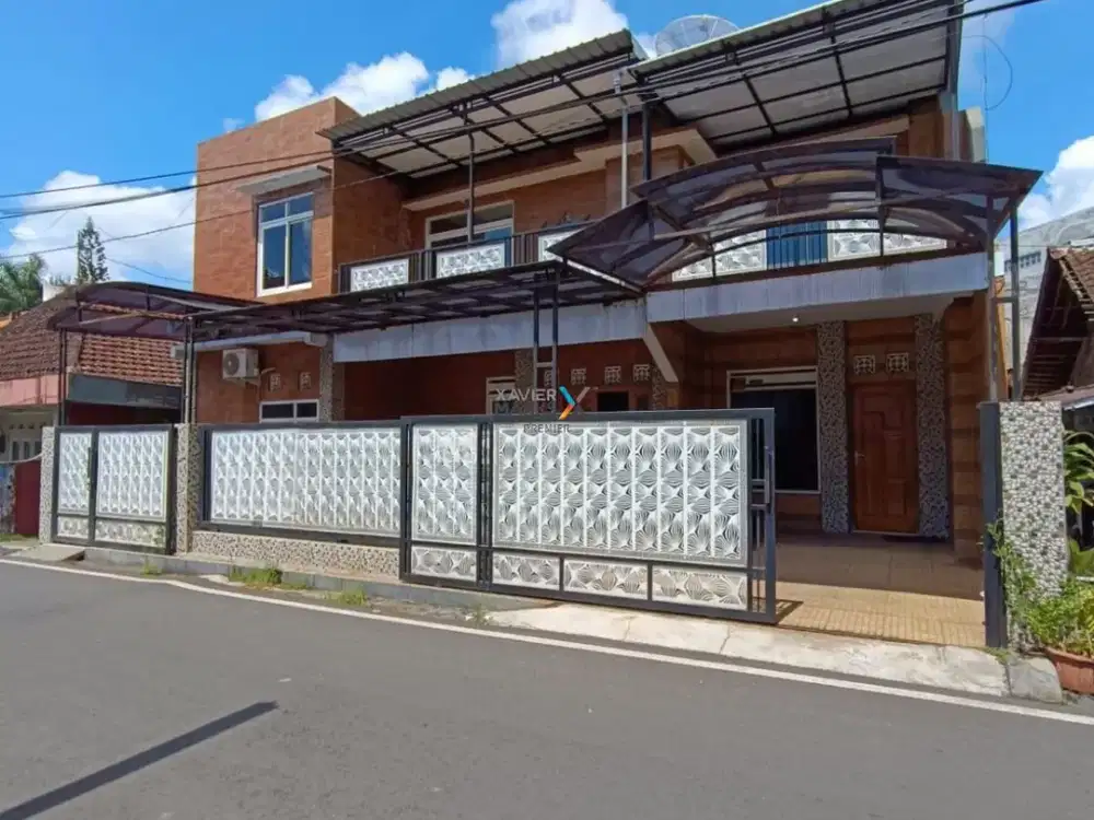 Dijual / Disewakan Rumah Desain Modern Terawat & Siap Huni di Daerah Pulau-pulau, Klojen Malang