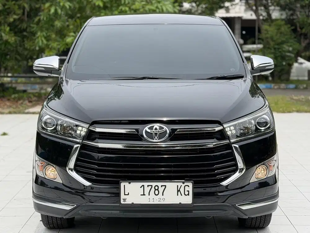 TOYOTA iNNOVA REBORN VENTURER diesel Matic 2019