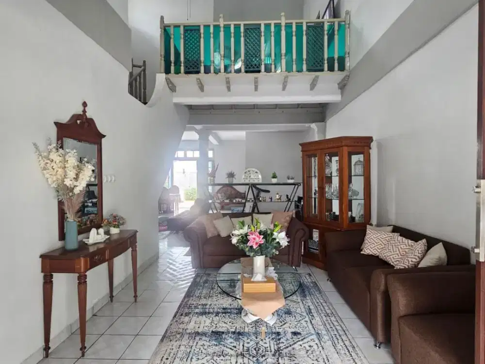 Cinere megapolitan rumah 2 lantai luas tanah 301 dekat masjid