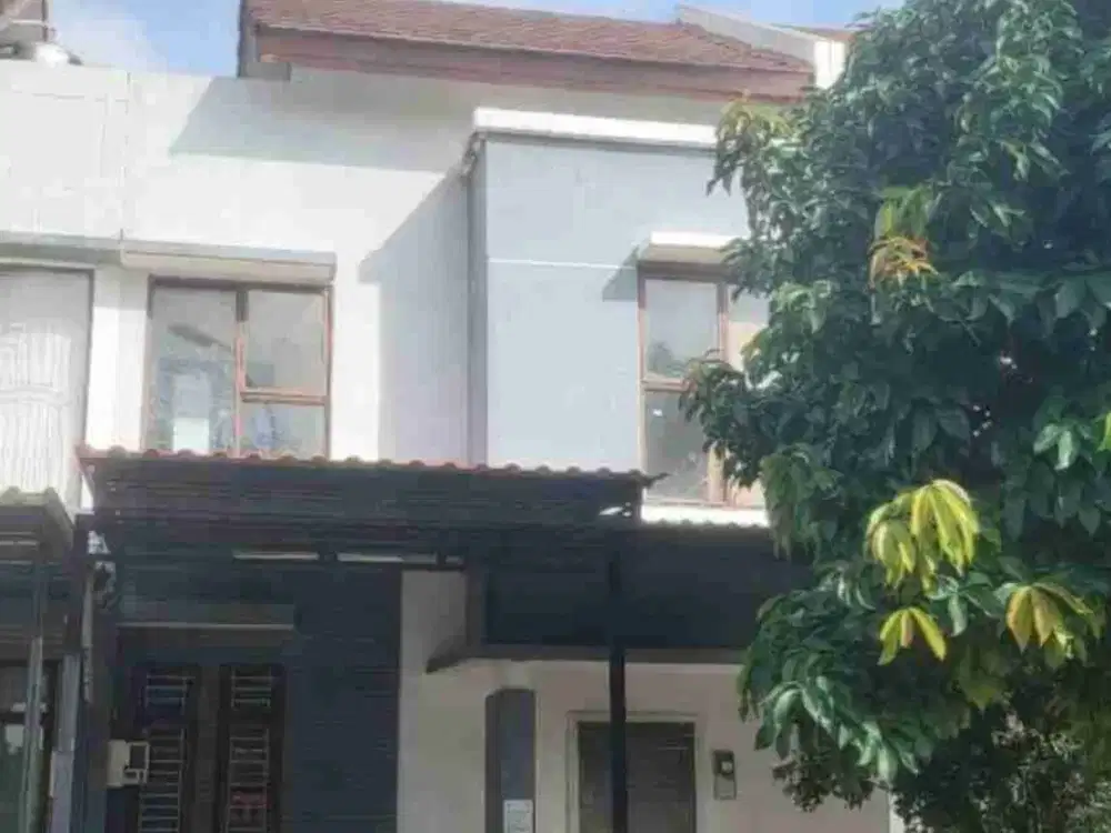 Disewakan rmh 2 lantai di cluster dekat boulevard jgc