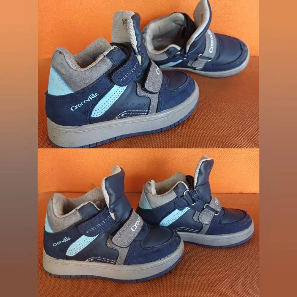 Sepatu batita Crocodile