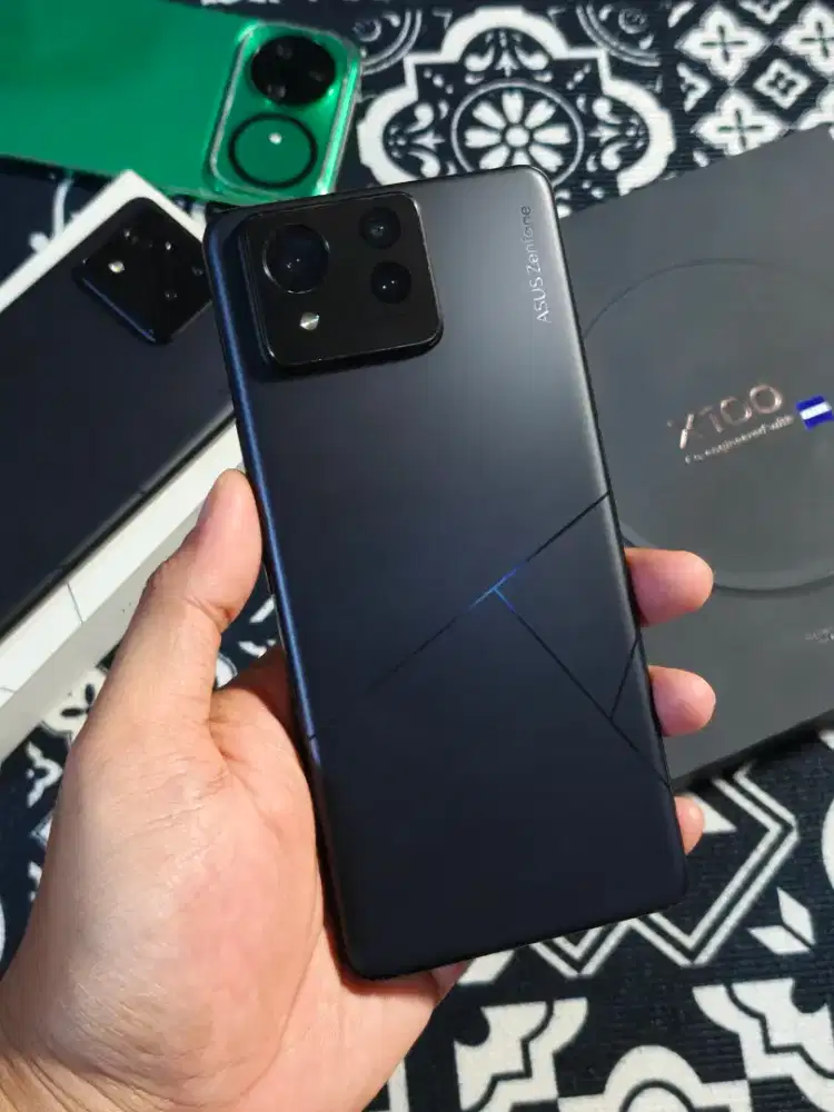 ASUS ZENFONE 11 ULTRA RESMI 12/256GB