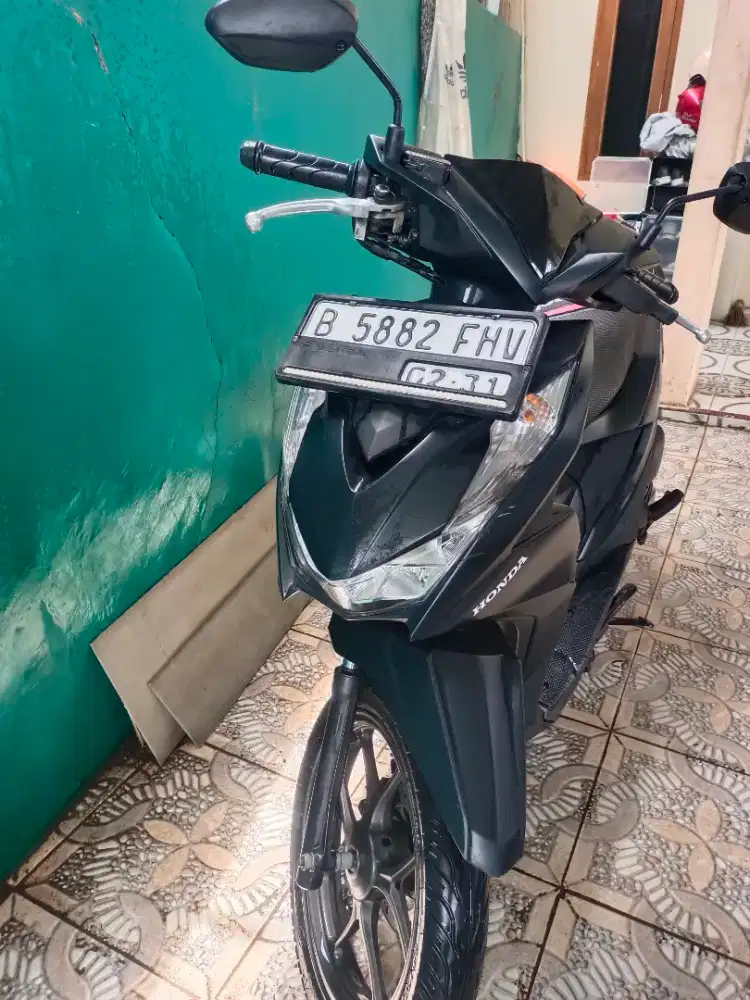 BEAT DELUXE ISS ORIGINAL 2022