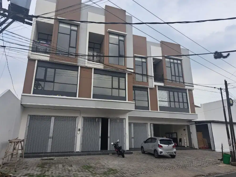 Ruko Mojo hadap selatan ( ada 3 unit )