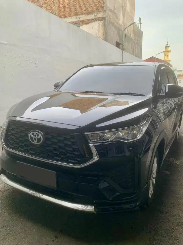 Toyota Innova Zenix V Hybrid Modelista 2024