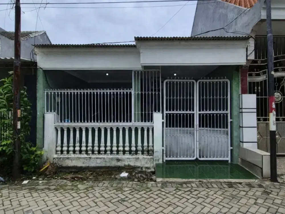 Rumah Gunungsari indah Row 2 mobil
