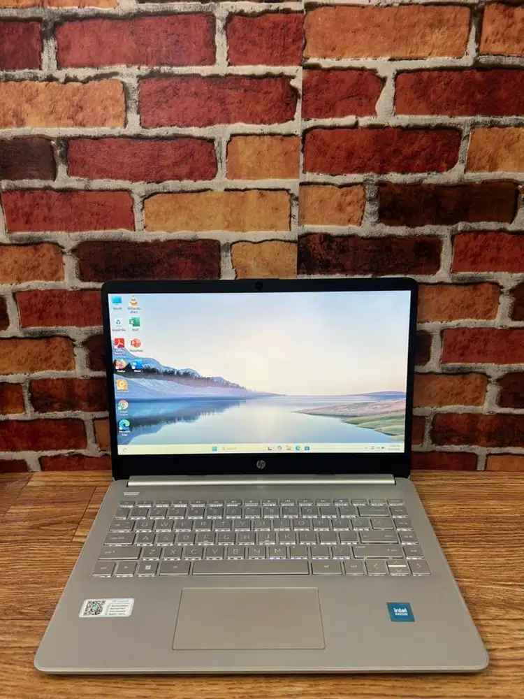 Laptop Hp 14s mulusssss bingit