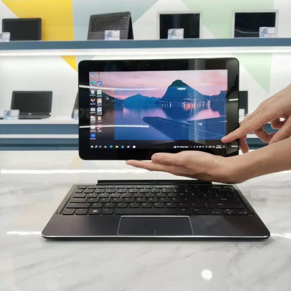 D56 Laptop 2in1 8GB SSD – Ringan, Cepat & Siap Kerja!