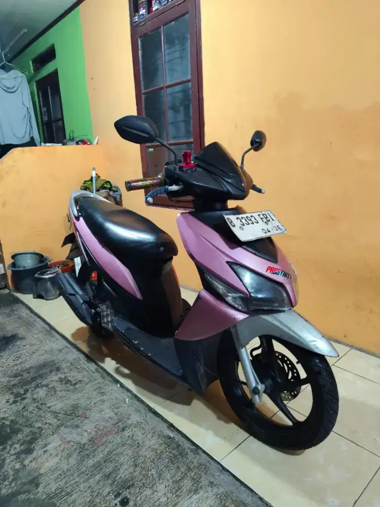Bissmillah dijual motor Honda Vario 110cc 2011