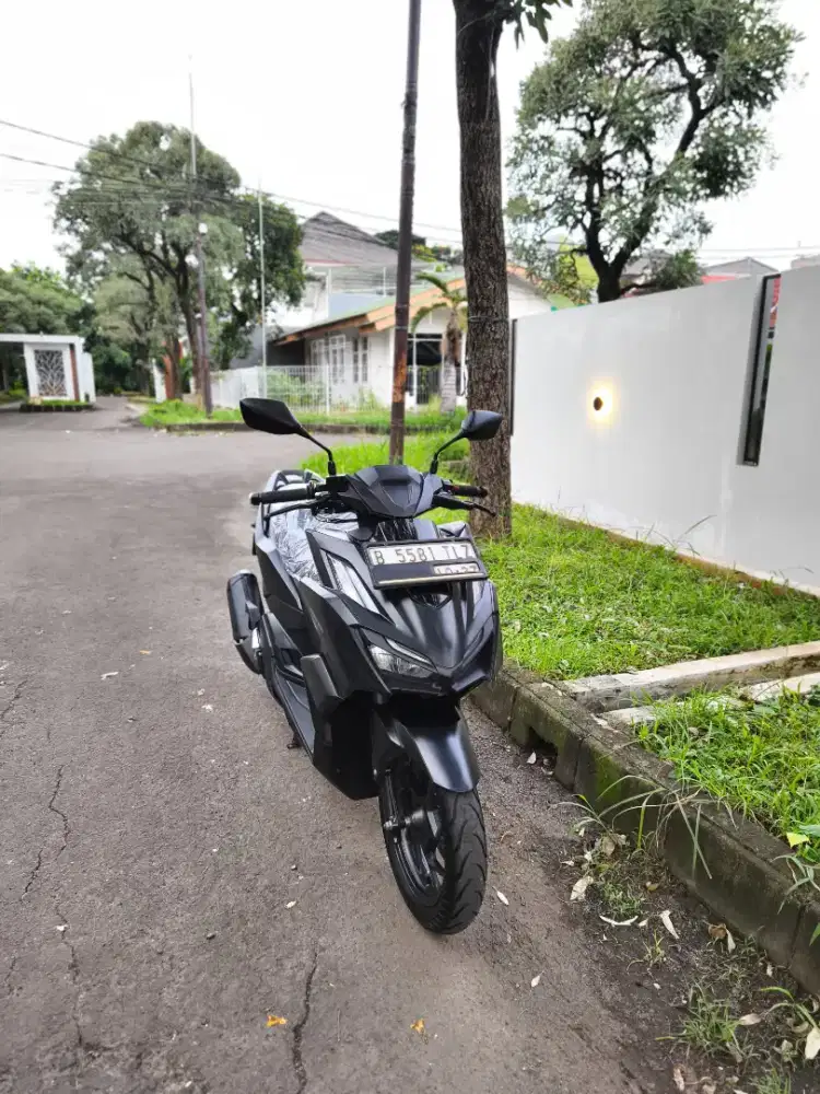 Bismillah dijual motor Honda Vario 160cc 2022 istimewa