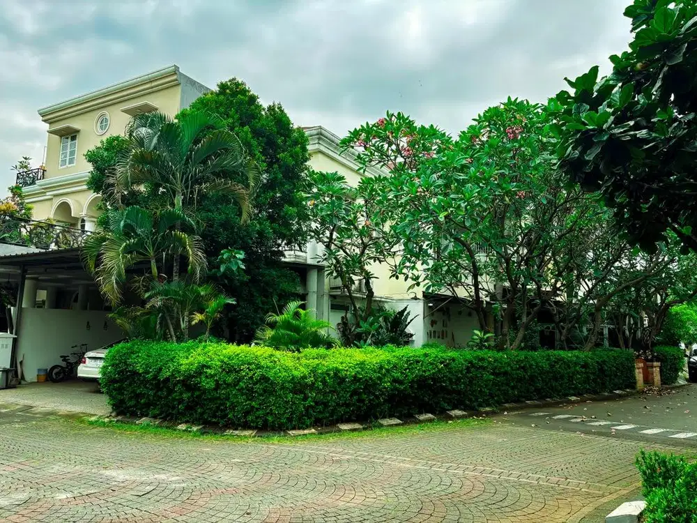 DIJUAL – Rumah Hoek Private Gading Riviera