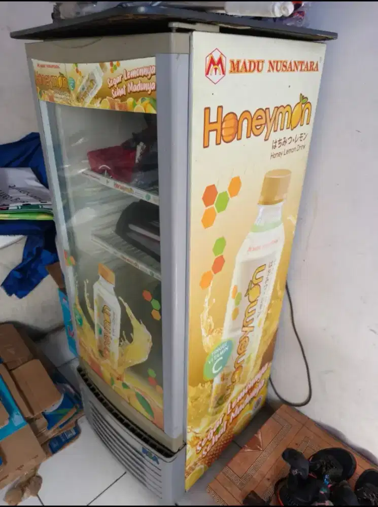 Showcase RSA dan Sharp Freezer  kulkas