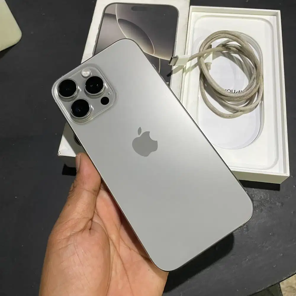 IPhone 16 Pro Max Garansi apple Intenational  7bln lagi BH 100% mentah
