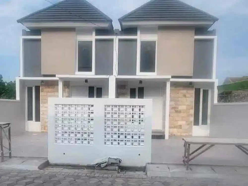 Medokan Ayu Baru gress‼️atap ceiling tinggi 5 meter Rumah 1 lantai dekat UPN rungkut