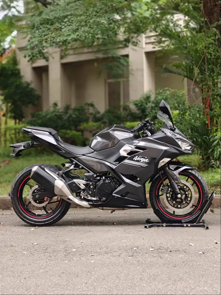 KAWASAKI NEW NINJA 250 FI 2021 GREY KM LOW PAJAK HIDUP SIAP PAKAI